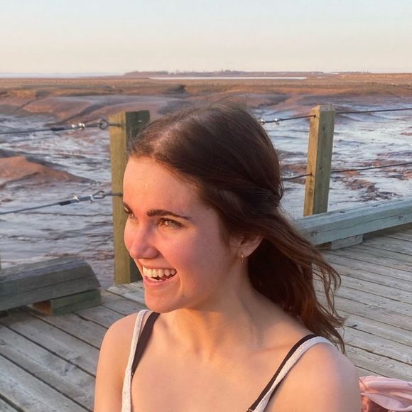 Meet your Posher, Kate - Picture 1 of 1